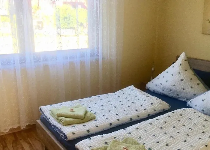 Semesterbostad Erika *